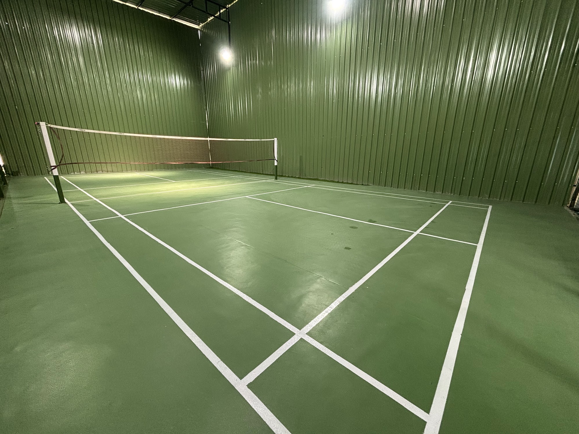 Best badminton court in tathawade pune at neton sports
